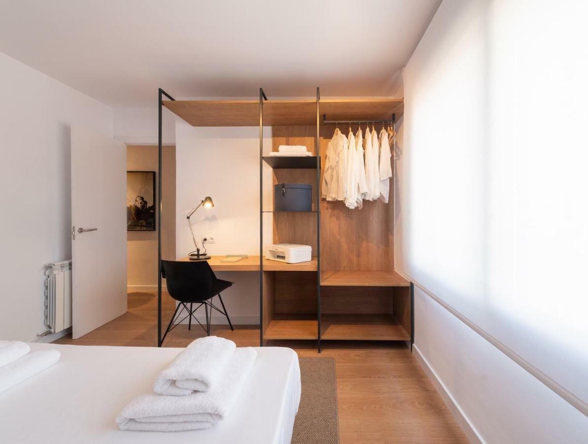 Petit Luxe L'Atic Apartment Terrassa Exterior foto