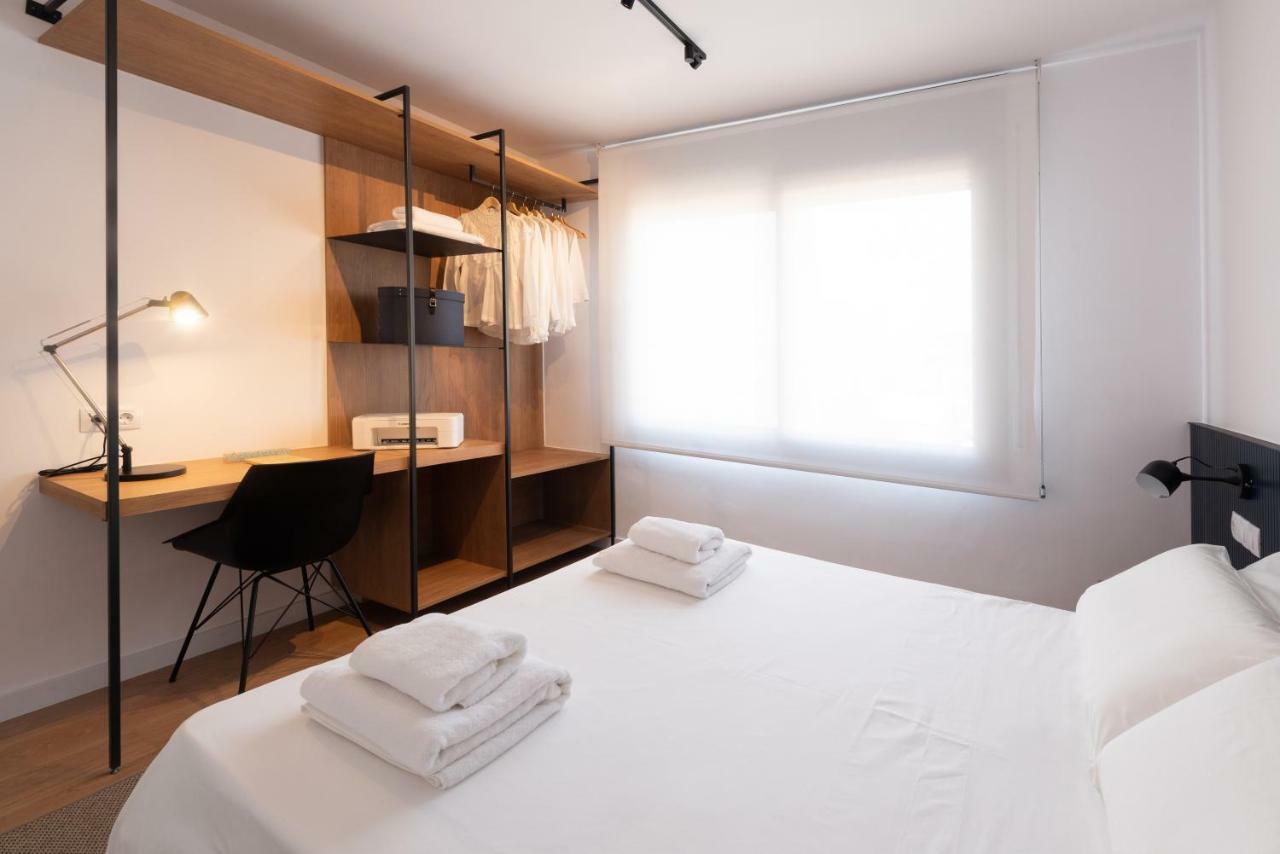 Petit Luxe L'Atic Apartment Terrassa Exterior foto
