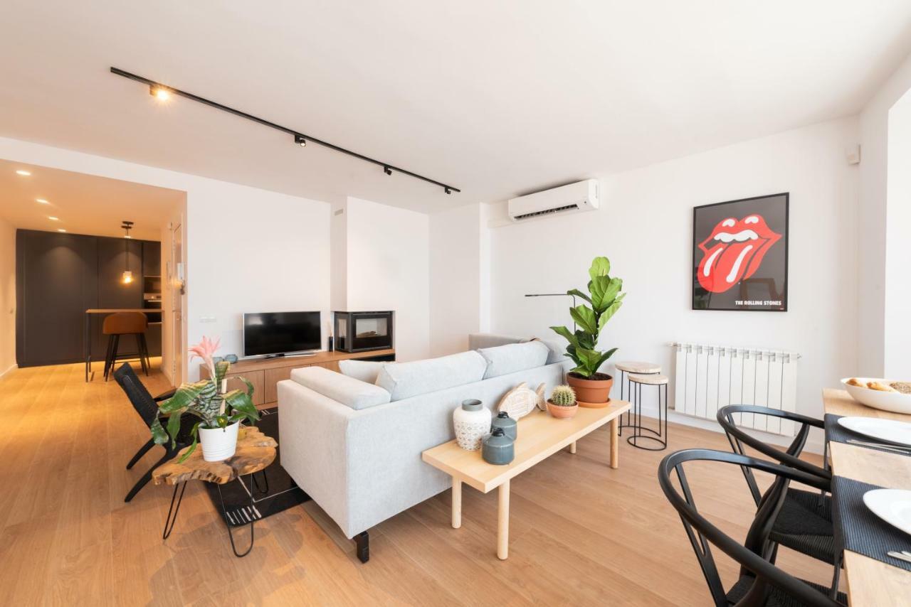 Petit Luxe L'Atic Apartment Terrassa Exterior foto